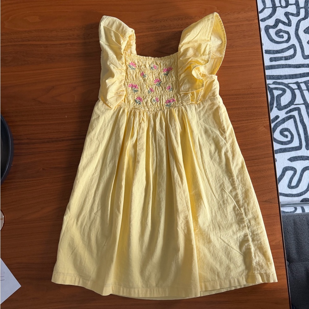 Light Yellow Smocked Easter Dress size 8